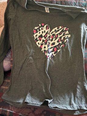 Gray Long Sleeve Top with Pink & White Leopard Heart
